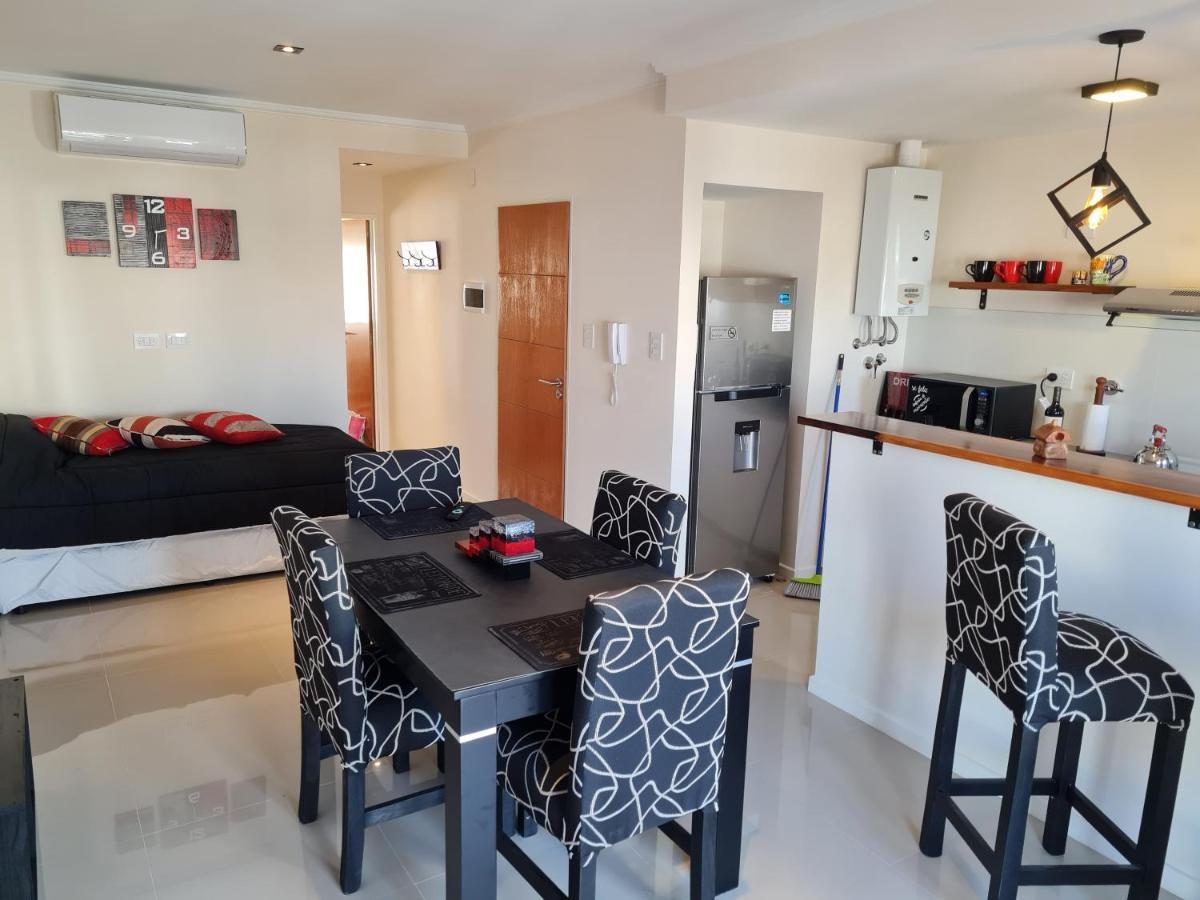 Apartment Confort Platense Departamento Con Cochera *