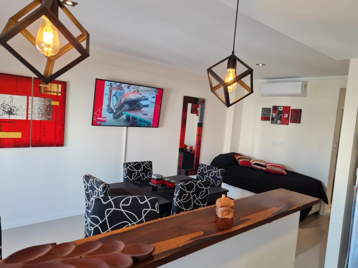 Apartment Confort Platense Departamento Con Cochera